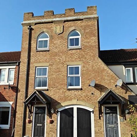 The Castle Villa Killingworth Luaran gambar